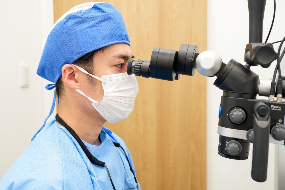 マイクロスコープによる精密な歯科治療